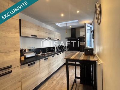 Maison - 80 m² - 7 pièces