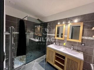 Loft - 68 m² - 2 pièces