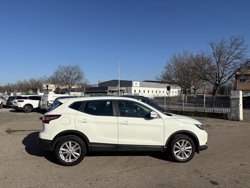 Nissan Qashqai 1.2i Turbo Dig-T 116cv Acenta Bvm6