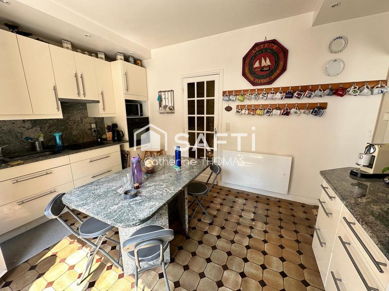 Villa - 255 m² - 7 pièces