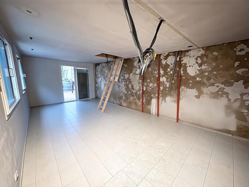 Maison - 411 m² - 2 pièces