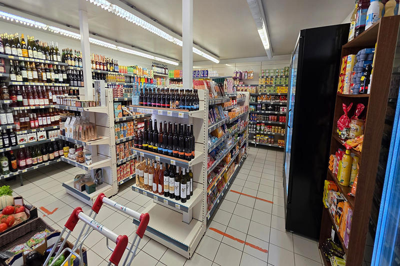 Local commercial - 200 m²