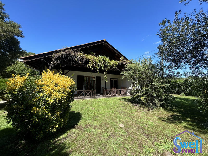 Maison ancienne - 205 m² - 11 pièces