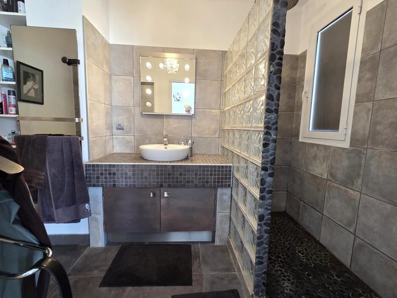 Appartement - 92 m² - 4 pièces