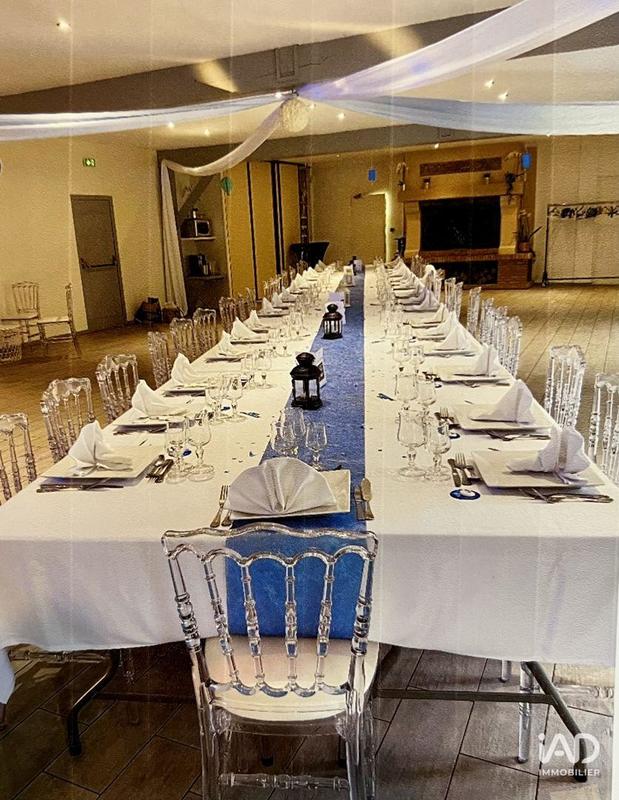 Local commercial - 301 m²