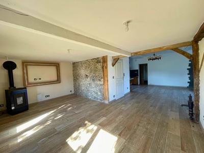 Maison - 262 m² - 9 pièces