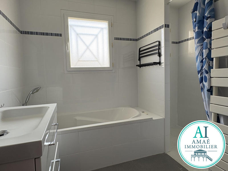 Maison contemporaine - 107 m² - 4 pièces