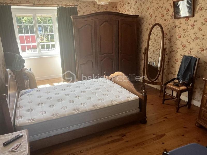 Maison traditionnelle - 120 m² - 7 pièces