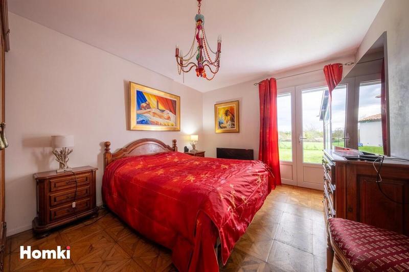 Maison d'architecte - 234 m² - 9 pièces