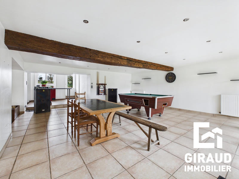 Maison ancienne - 247 m² - 6 pièces