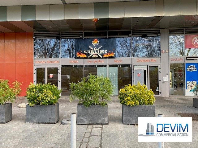 Local commercial - 257 m²