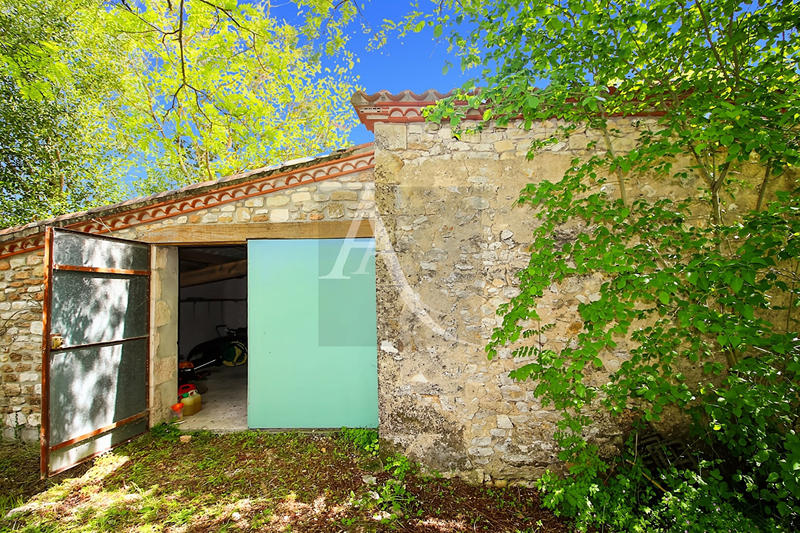 Maison - 197 m² - 9 pièces