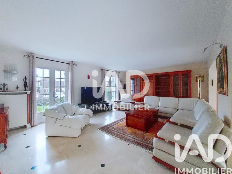 Maison de maîtres - 304 m² - 13 pièces