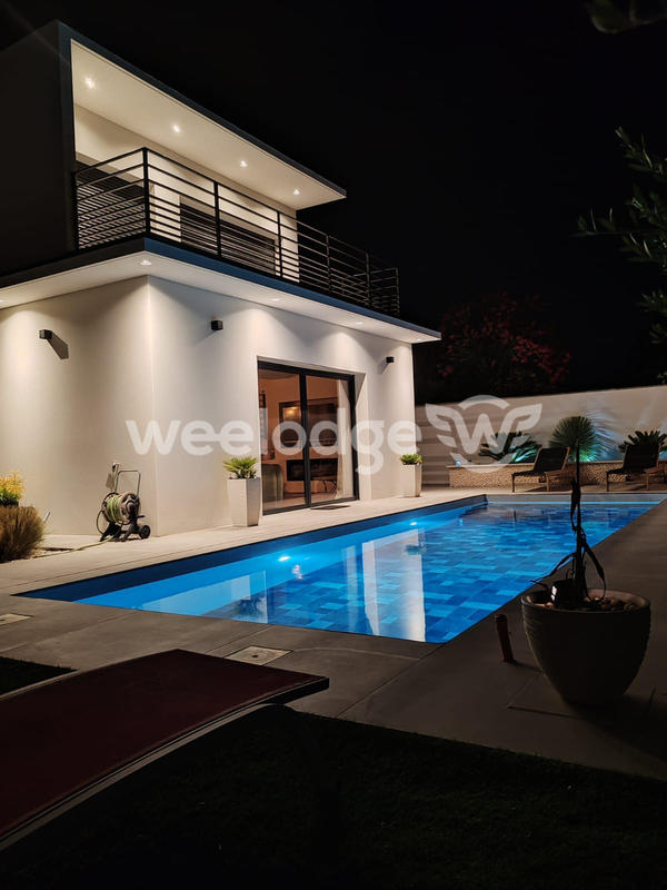 Maison contemporaine - 197 m² - 6 pièces