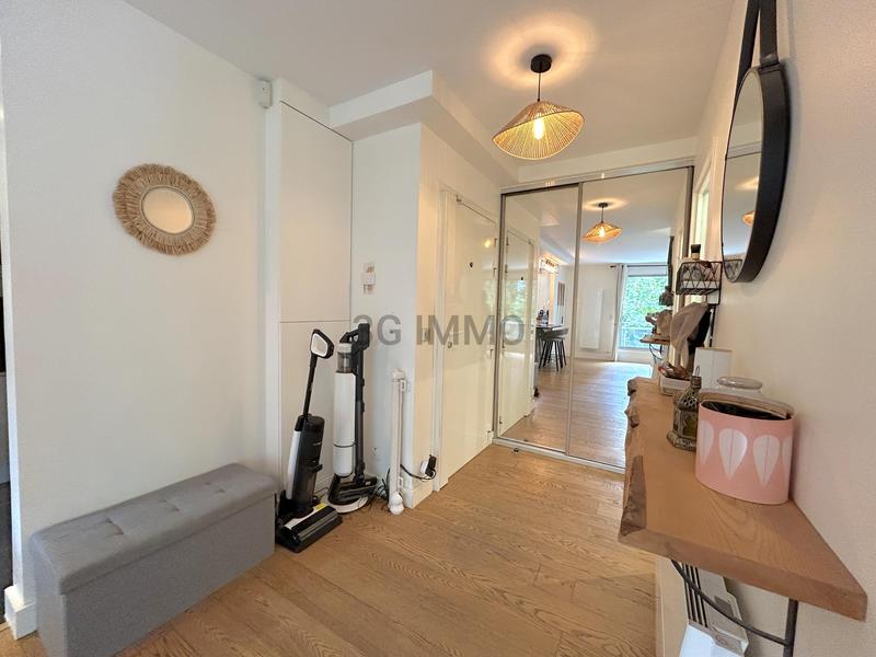 Appartement - 93 m² - 4 pièces