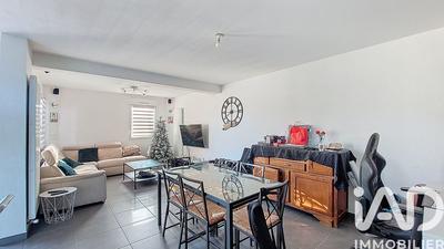 Maison - 92 m² - 4 pièces