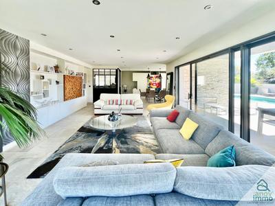 Maison d'architecte - 186 m² - 7 pièces