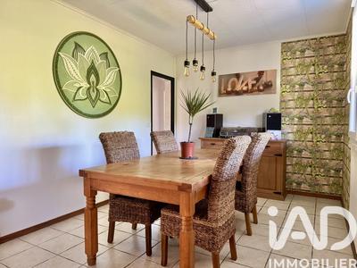 Maison - 140 m² - 5 pièces