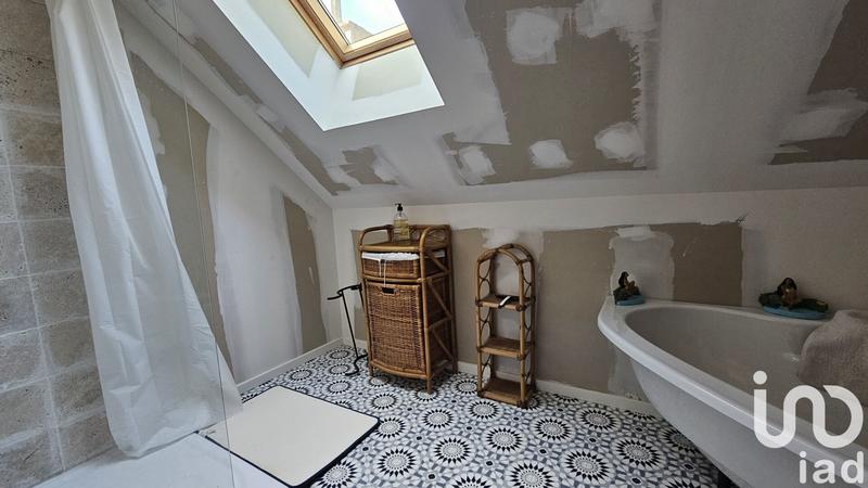 Maison de village - 216 m² - 12 pièces