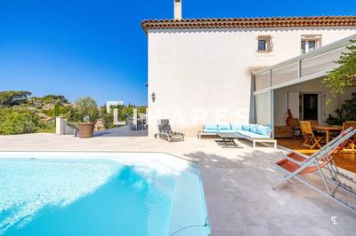 Villa - 150 m² - 4 pièces