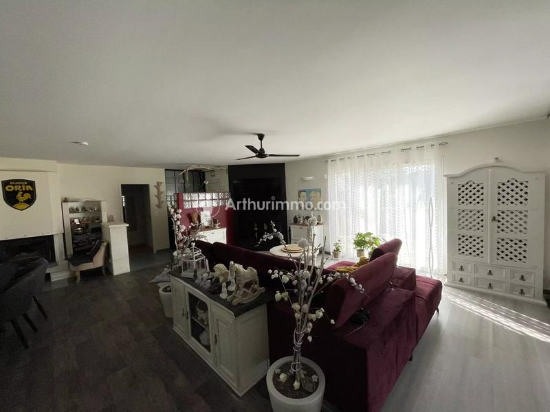 Maison - 149 m² - 9 pièces