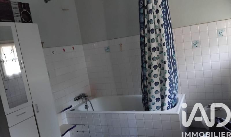 Maison - 220 m² - 9 pièces