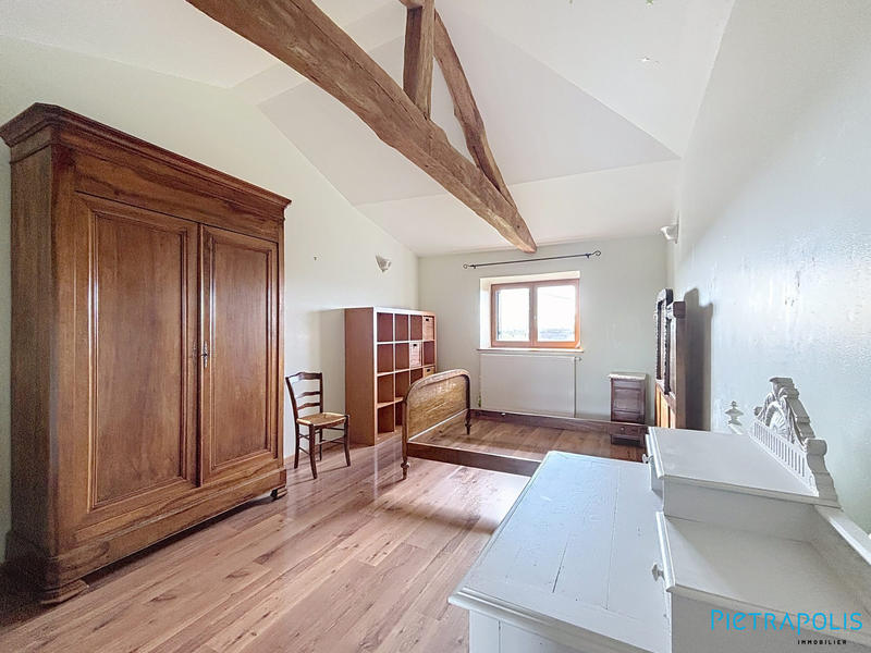 Maison - 198 m² - 8 pièces