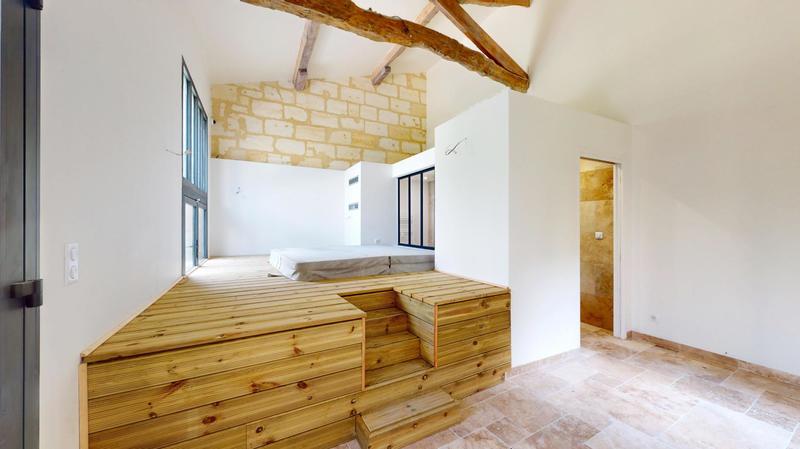 Maison - 307 m² - 8 pièces