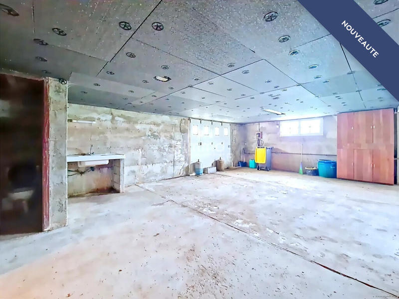 Maison - 165 m² - 8 pièces