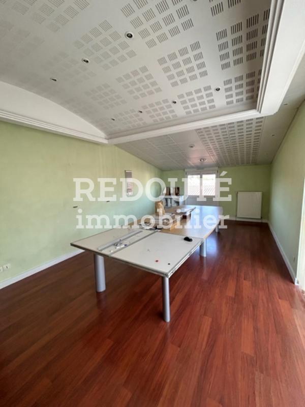 Bureau - 185 m² - 7 pièces