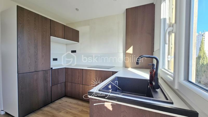 Appartement - 72 m² - 3 pièces