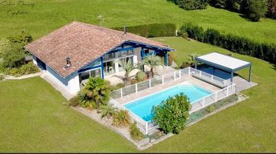 Villa - 150 m² - 6 pièces