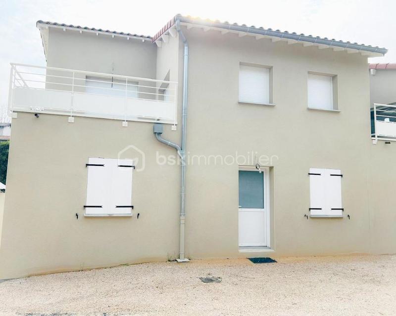 Maison - 97 m² - 4 pièces