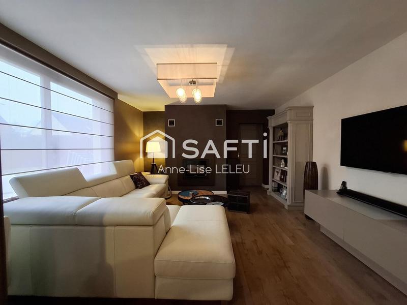 Maison - 210 m² - 6 pièces