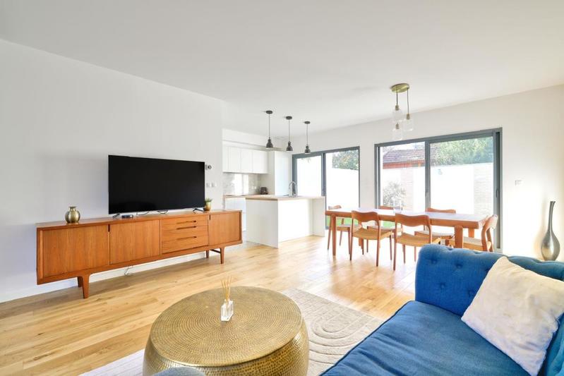 Maison - 95 m² - 5 pièces