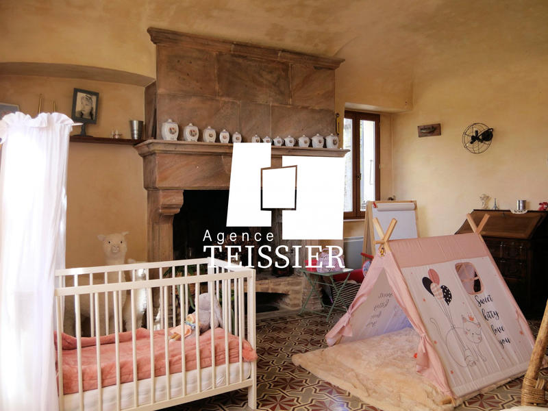 Mas - 130 m² - 6 pièces