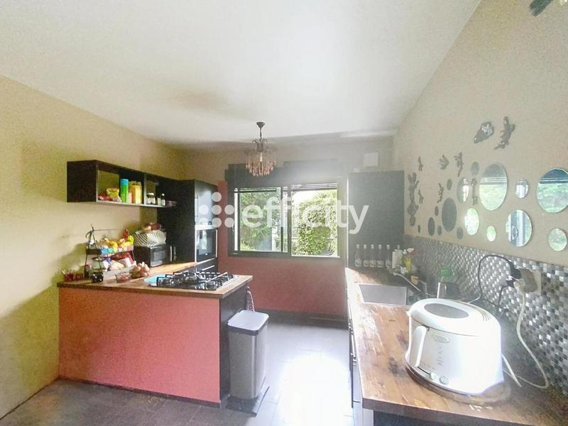 Maison - 193 m² - 7 pièces