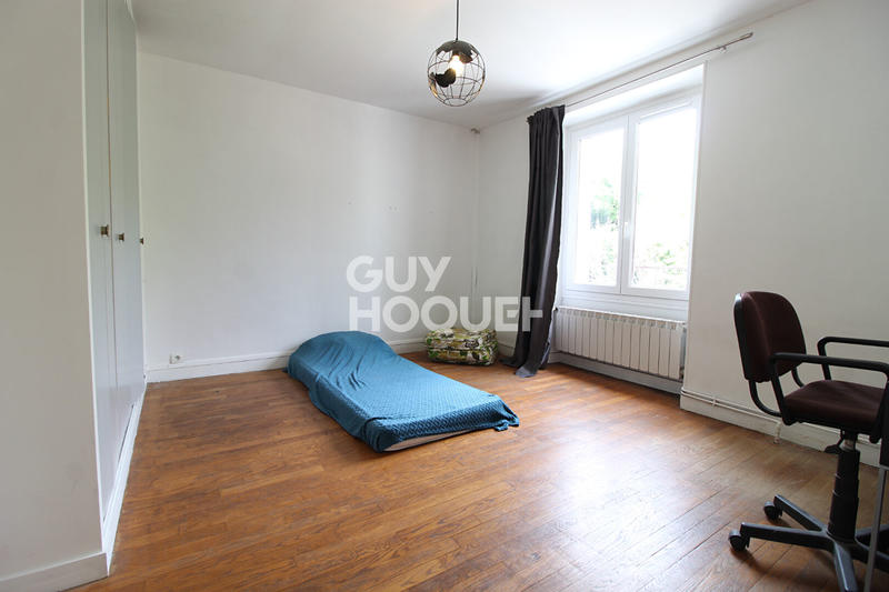 Maison - 211 m² - 8 pièces