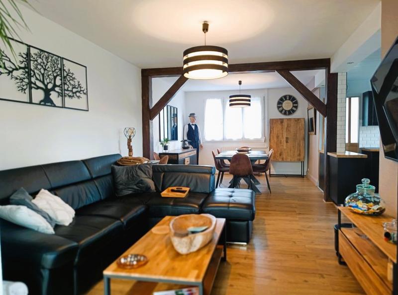 Maison - 115 m² - 6 pièces