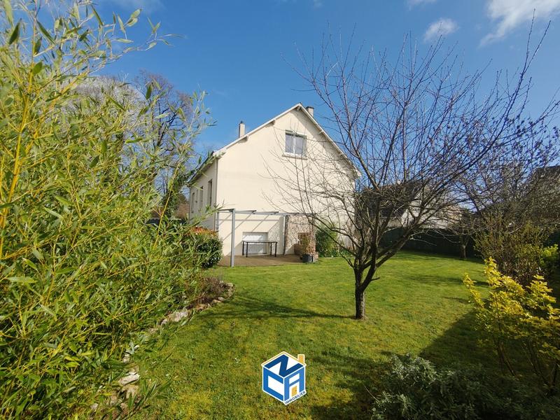 Maison - 138 m² - 6 pièces