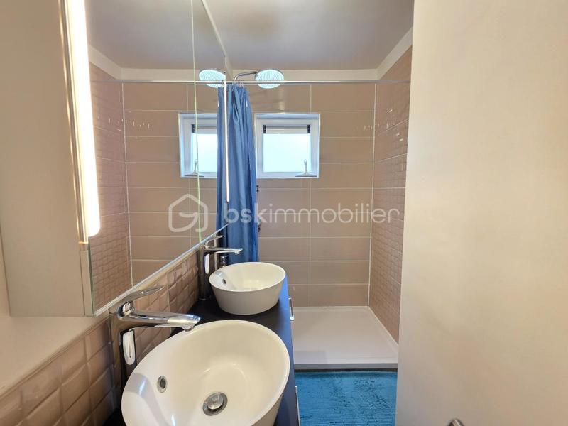 Maison - 193 m² - 8 pièces