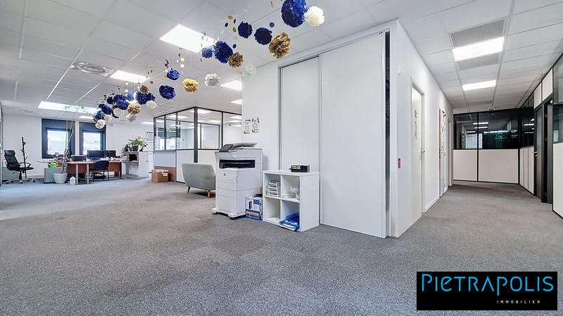 Fonds de commerce - Local d'activité / Entrepôt - 399 m²