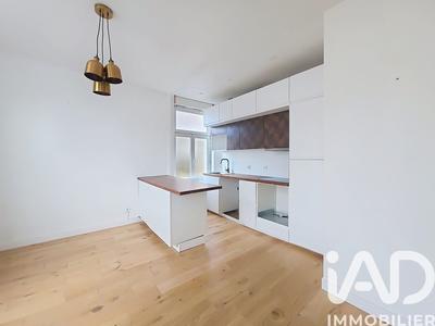 Maison - 75 m² - 5 pièces