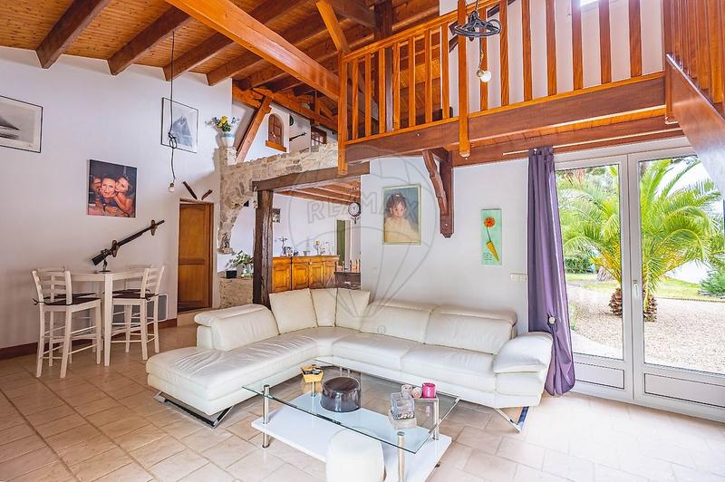 Maison - 177 m² - 7 pièces