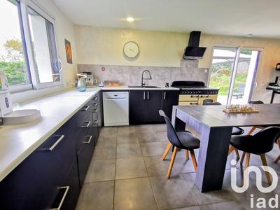 Maison - 95 m² - 5 pièces