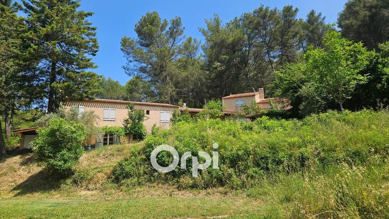 Maison - 312 m² - 7 pièces