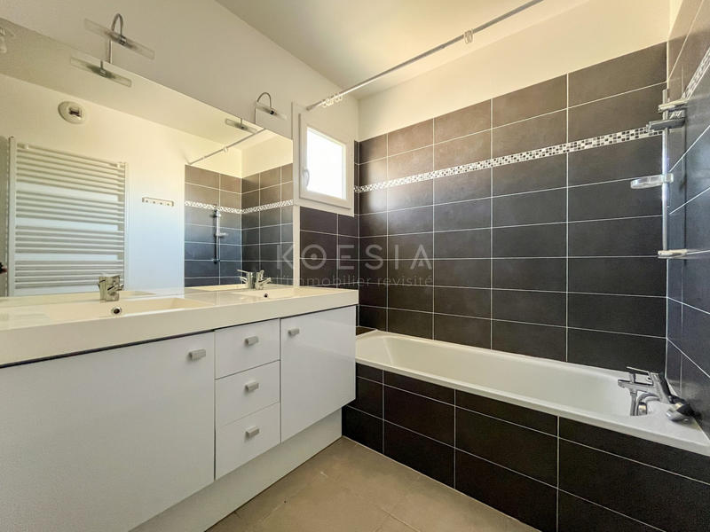 Maison - 92 m² - 4 pièces