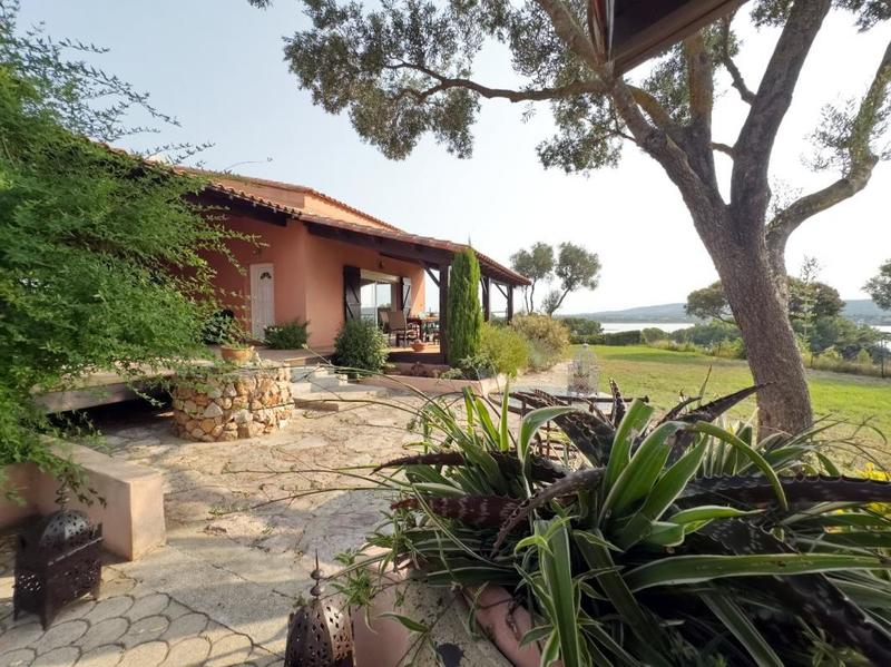 Maison de domaine équestre - 270 m² - 3 pièces