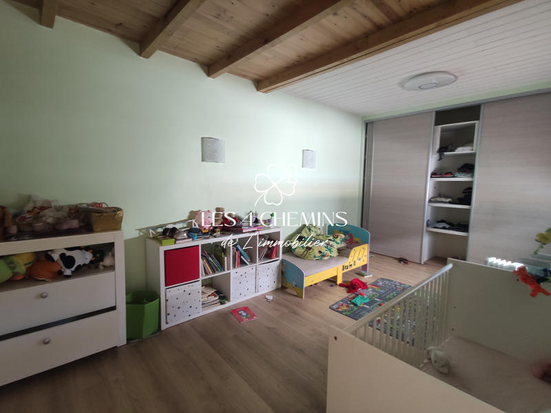 Villa - 236 m² - 4 pièces