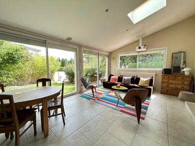 Villa - 202 m² - 7 pièces